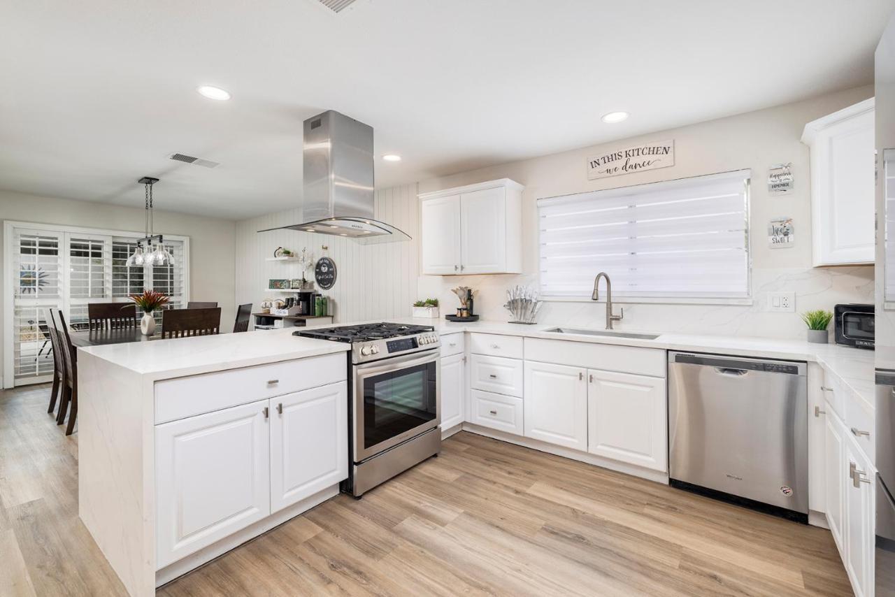 Single Story Minutes From Summerlin With Rv Parking & Dog Friendly Las Vegas Esterno foto